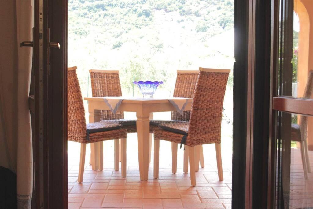 Villa Paola San Teodoro Con Piscina Privata Lu Lioni Экстерьер фото
