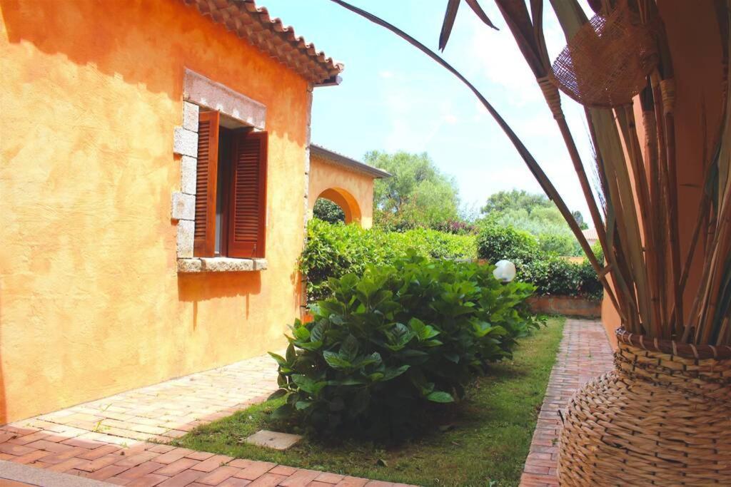 Villa Paola San Teodoro Con Piscina Privata Lu Lioni Экстерьер фото