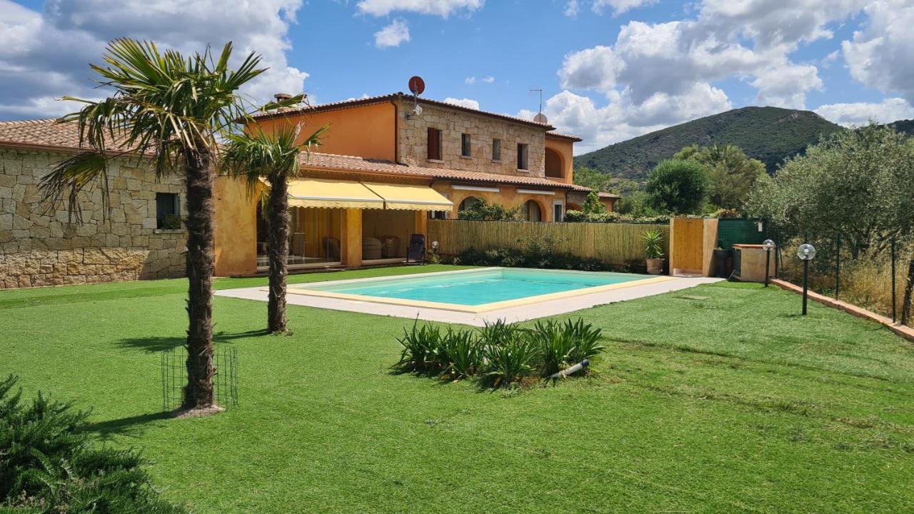 Villa Paola San Teodoro Con Piscina Privata Lu Lioni Экстерьер фото