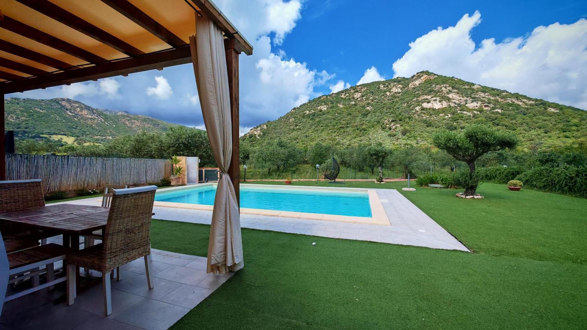 Villa Paola San Teodoro Con Piscina Privata Lu Lioni Экстерьер фото