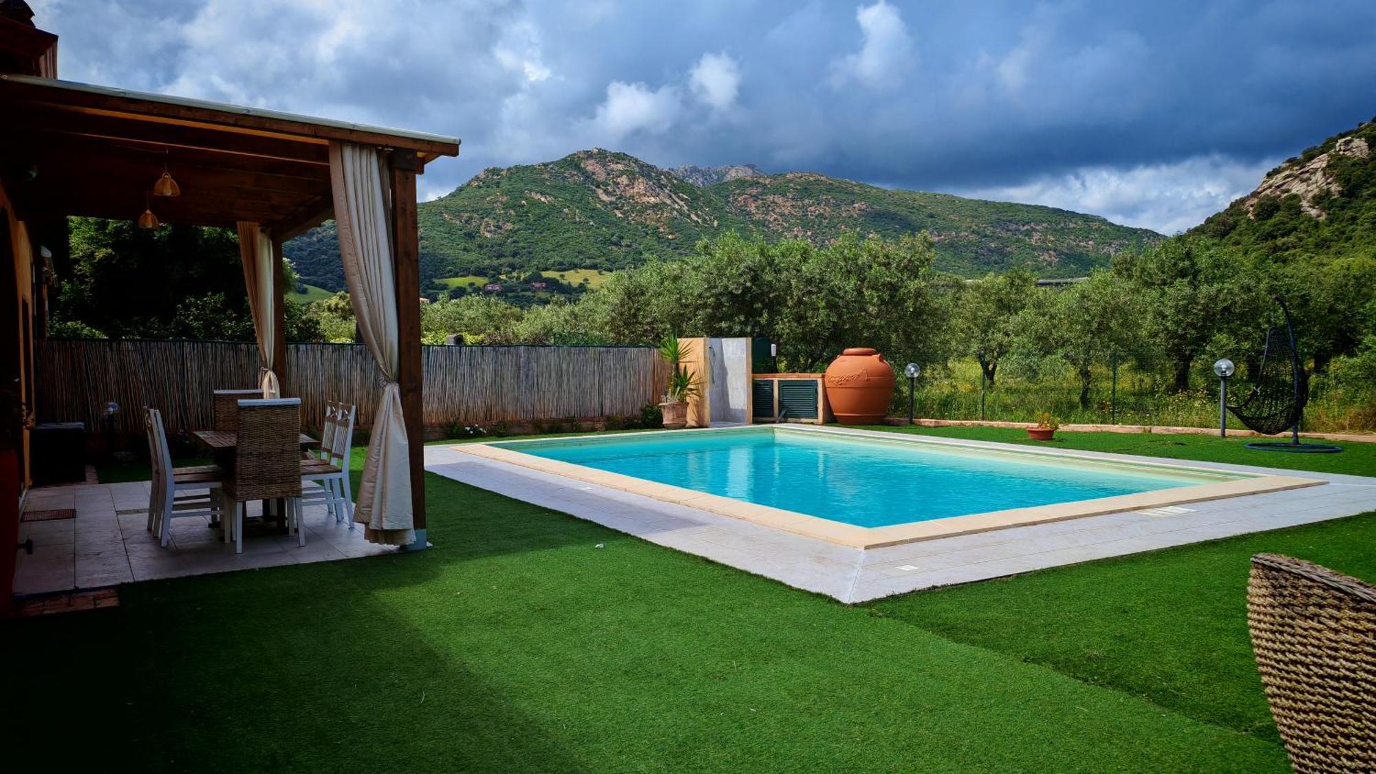 Villa Paola San Teodoro Con Piscina Privata Lu Lioni Экстерьер фото