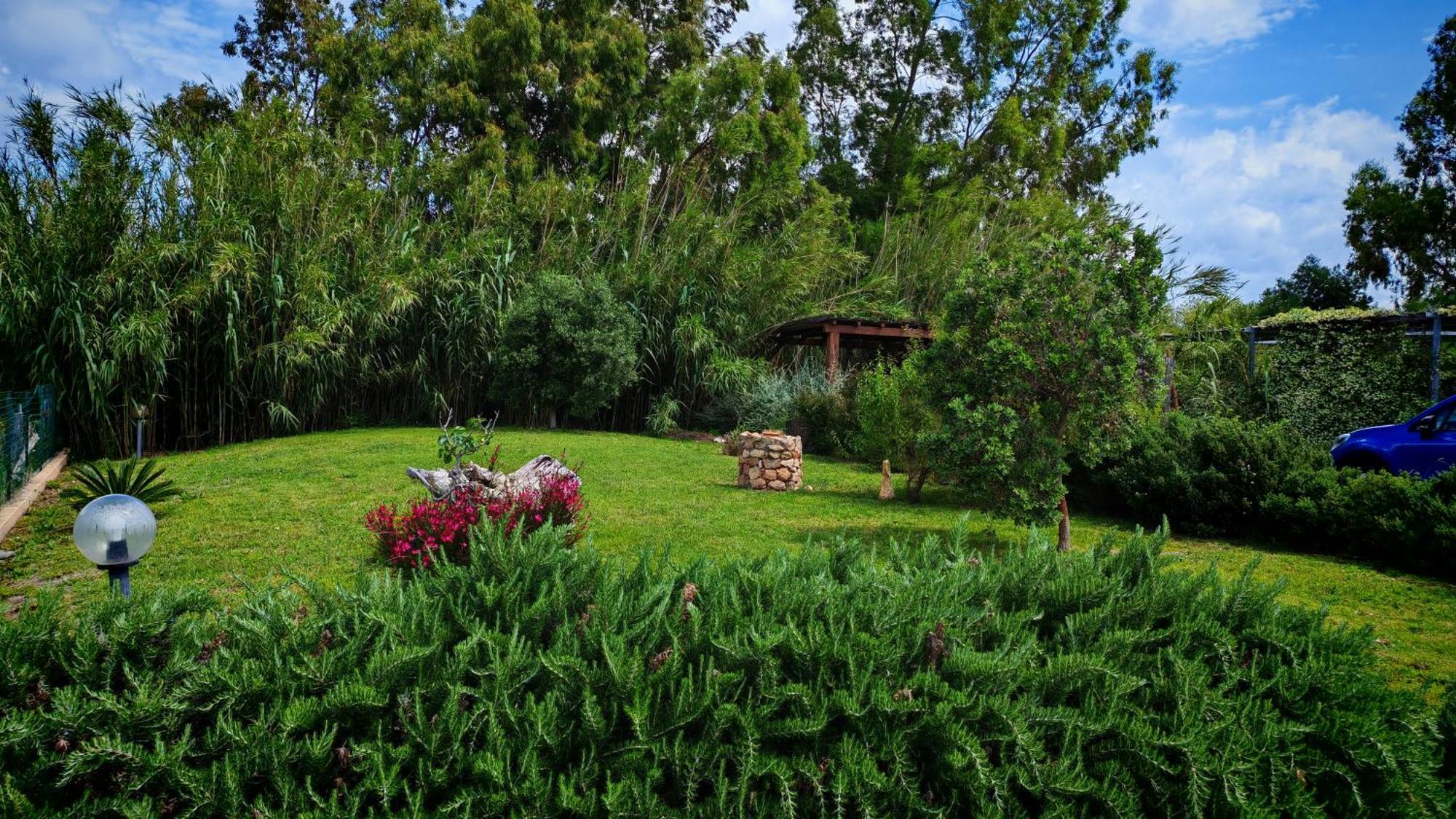 Villa Paola San Teodoro Con Piscina Privata Lu Lioni Экстерьер фото